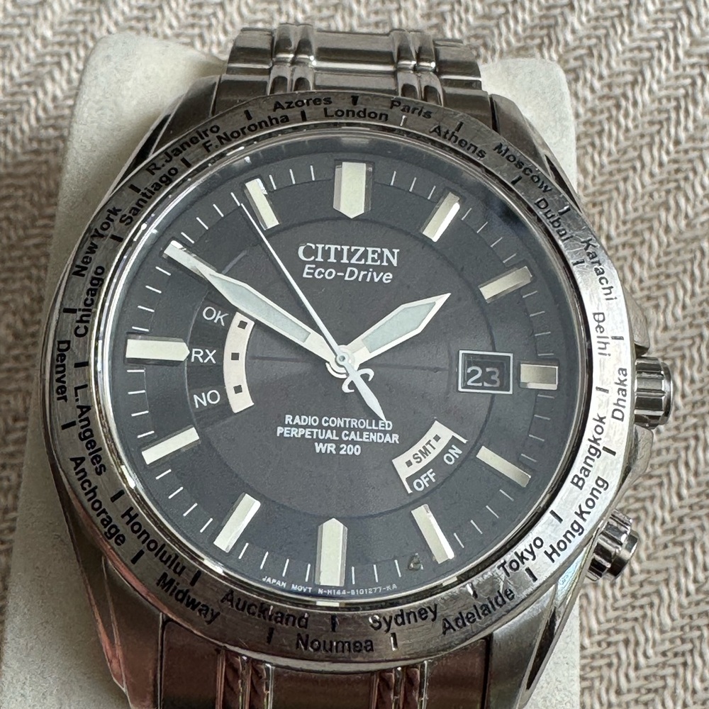 Citizen Eco-Drive Black radio controlled perpetual calendar mens watch